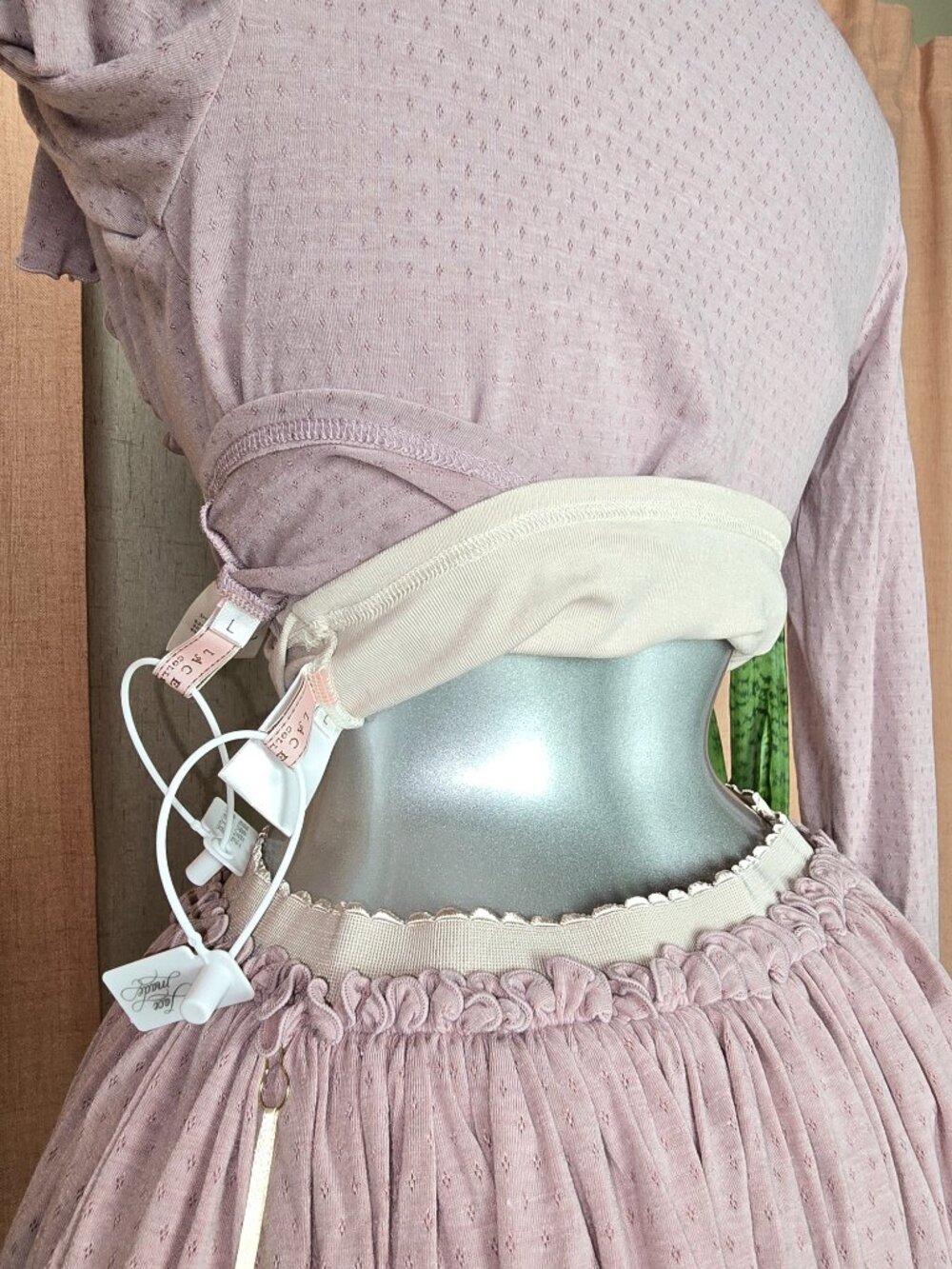 Lacemade Miss Taro Set, Cami, Pointenelle Corset Bellsleeve Top & Skort - Picture 7 of 11